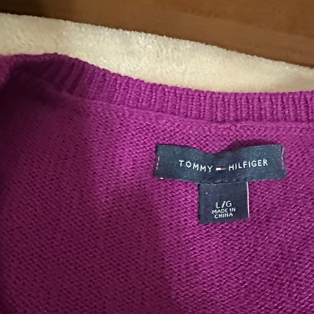 Tommy Hilfiger Magenta V-Neck Sweater with White Polka Dots - Picture 2 of 2